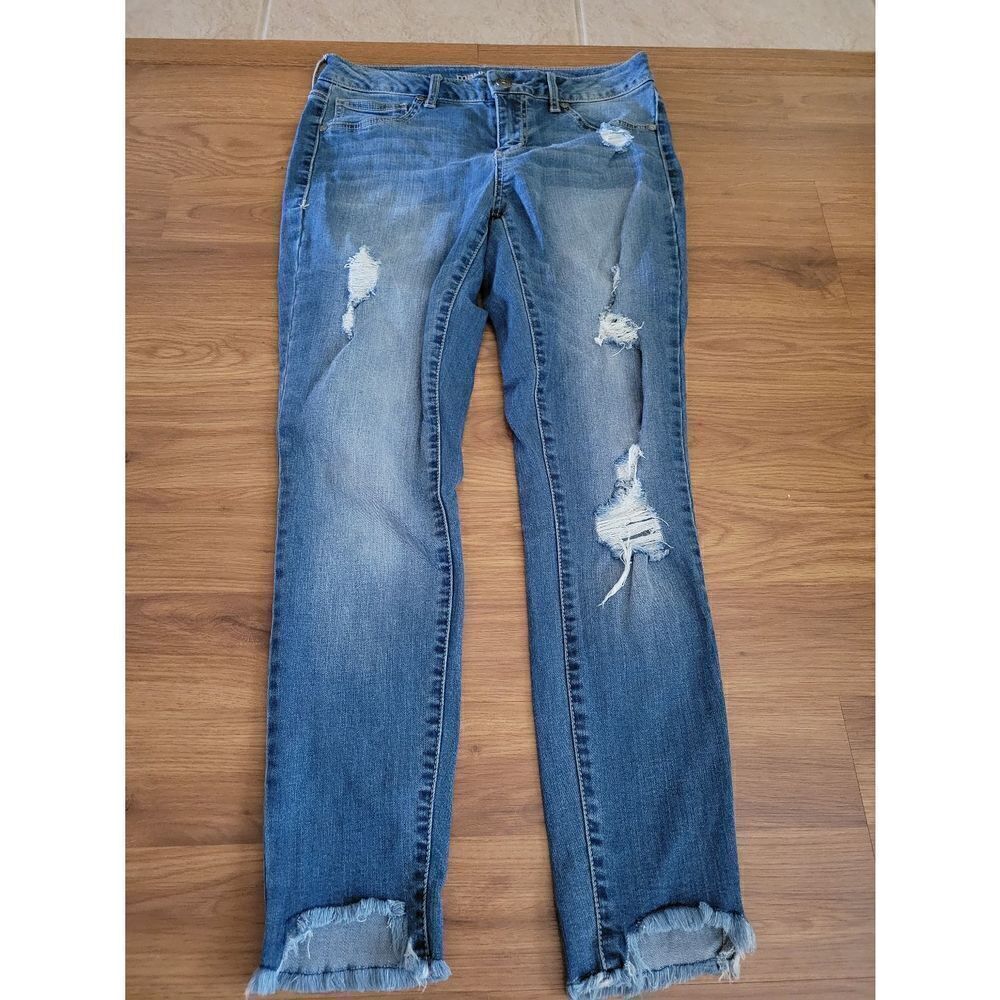 Maurices Distressed Skinny Jeans Medium Wash Frayed Step Hem Blue Denim Medium